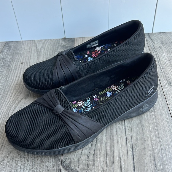 Skechers GOwalk Washable Slip-On Shoes Women's Size 10 Black - Picture 5 of 7